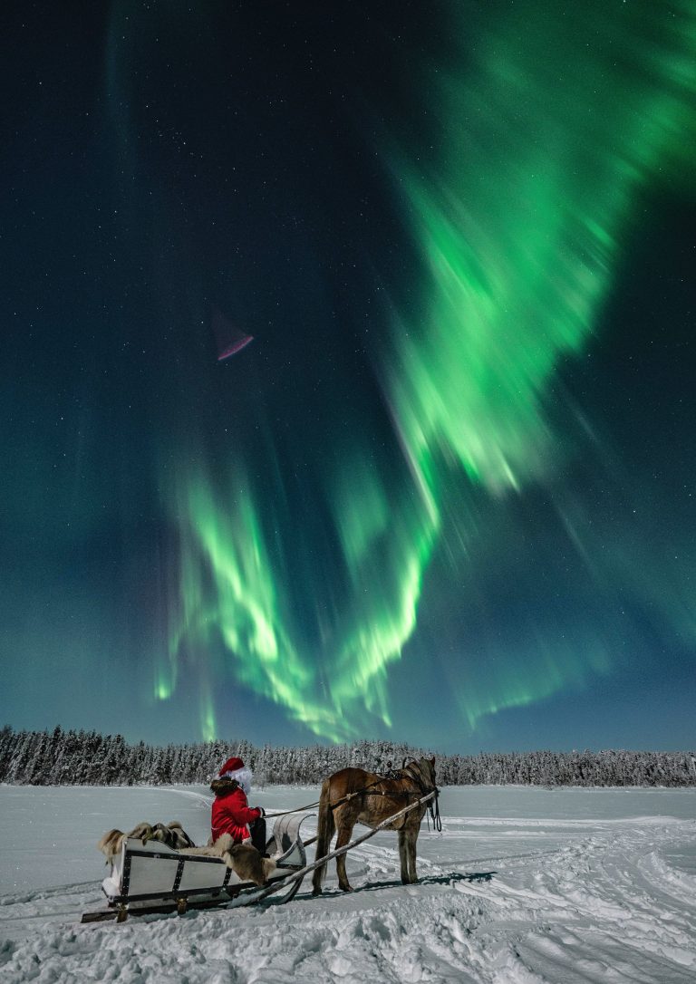 Joulupukki revontuli